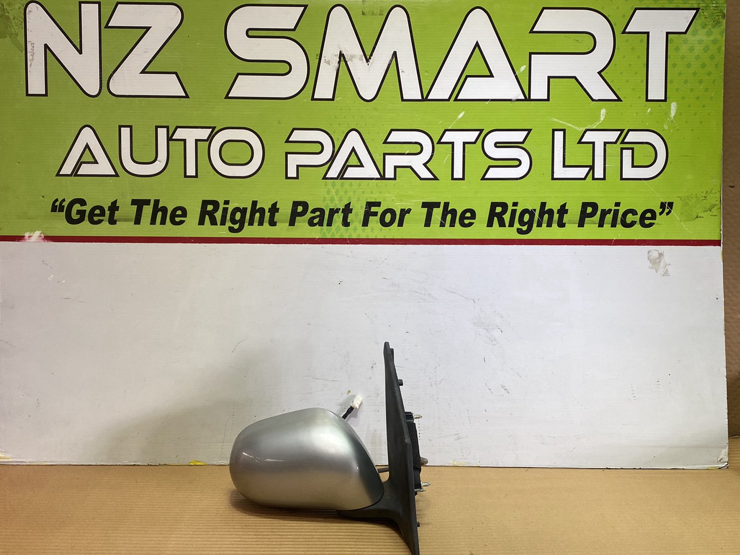 2005 Nissan March- Right Door Mirror PN: 5 wires