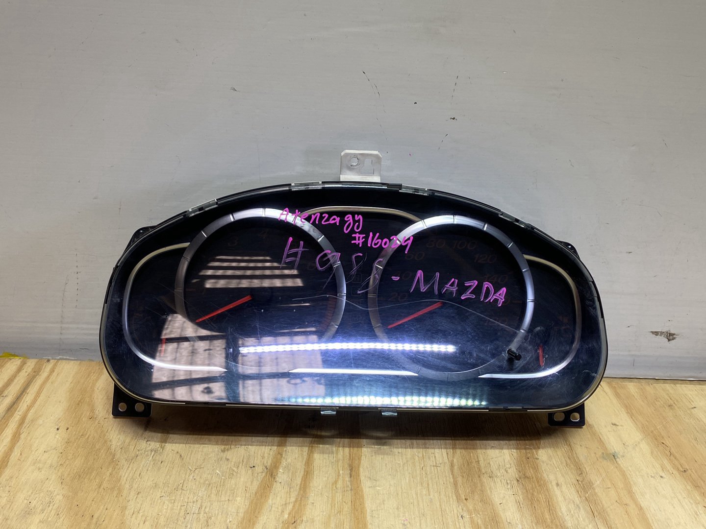 2006 Mazda Atenza GY3W - Instrument Cluster
