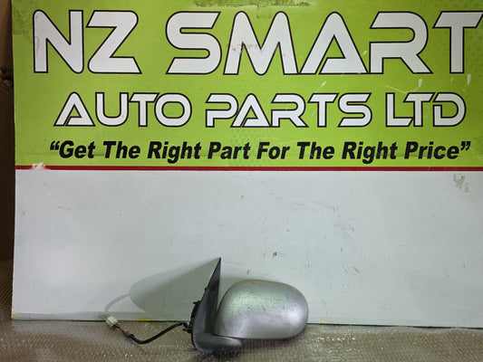 2003 Nissan Cube- Left Door Mirror PN: 5 wires