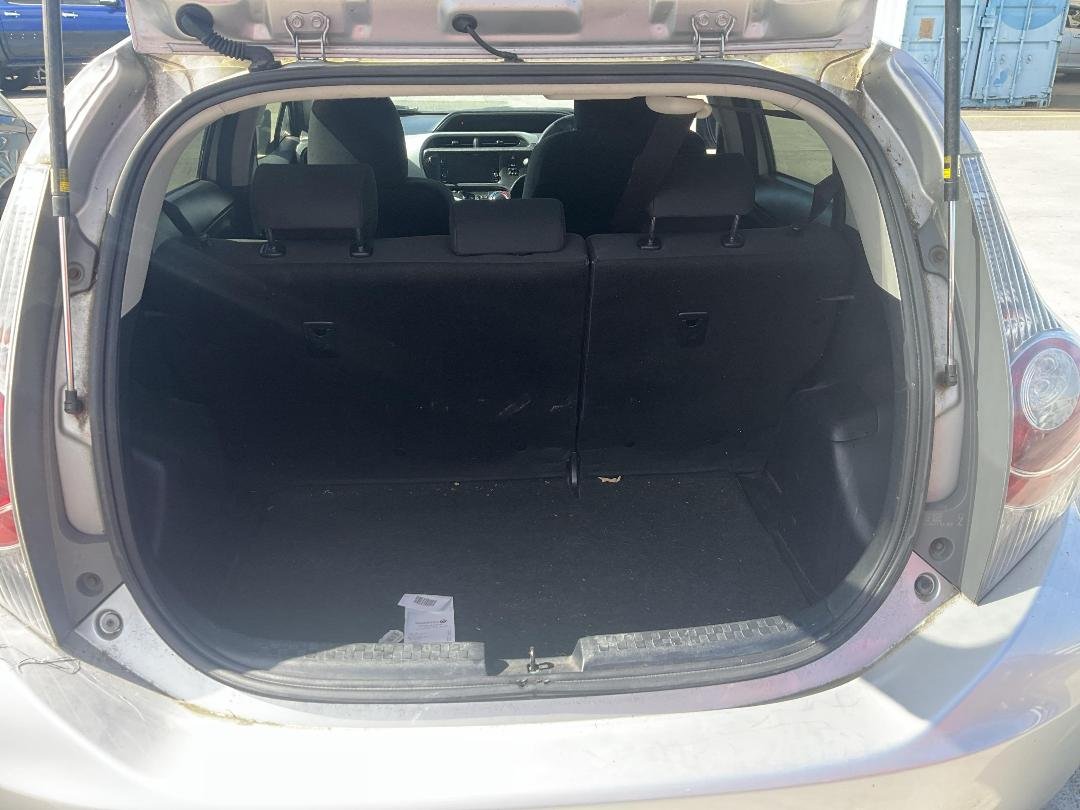 2014 Toyota Aqua Hybrid NHP10 Dismantling For Parts