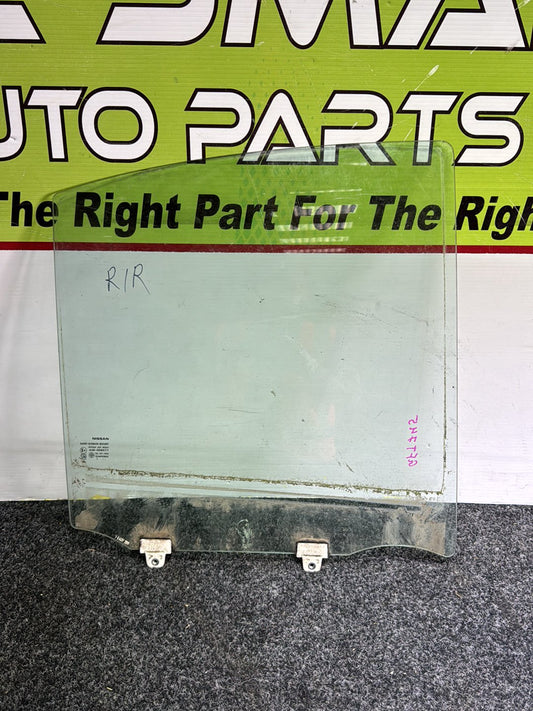 2012 Nissan Micra - Right Rear Door Glass PN: Tint Number M2231