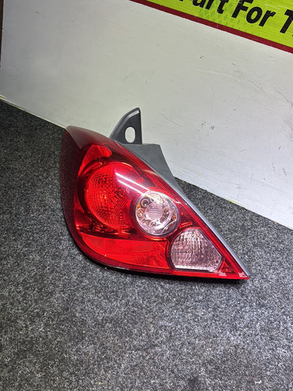2007 Nissan Tiida - Left Taillight PN: STANLEY P4086L