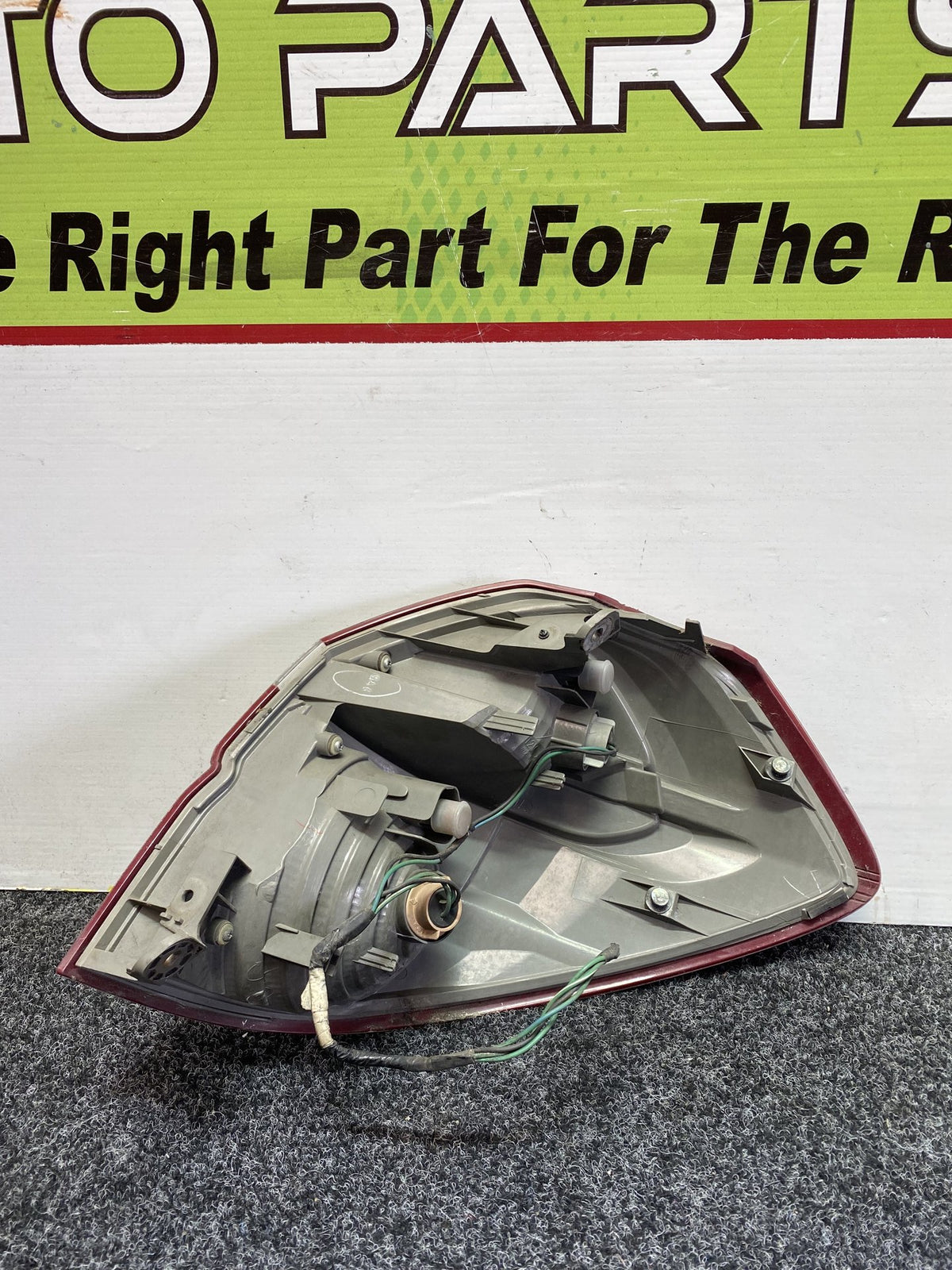 2007 Subaru Legacy BP5 - Left Taillight LENS: KOITO 220-20952/ PN: 84201AG332