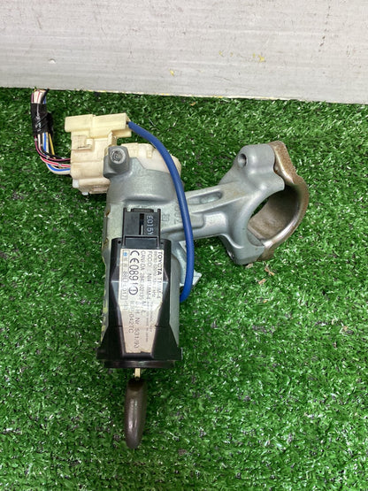 2005 Used Toyota Yaris - Ignition With Key PN: 45020-52-1