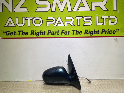 2004 Nissan Bluebird- Right Door Mirror PN: 5 wires