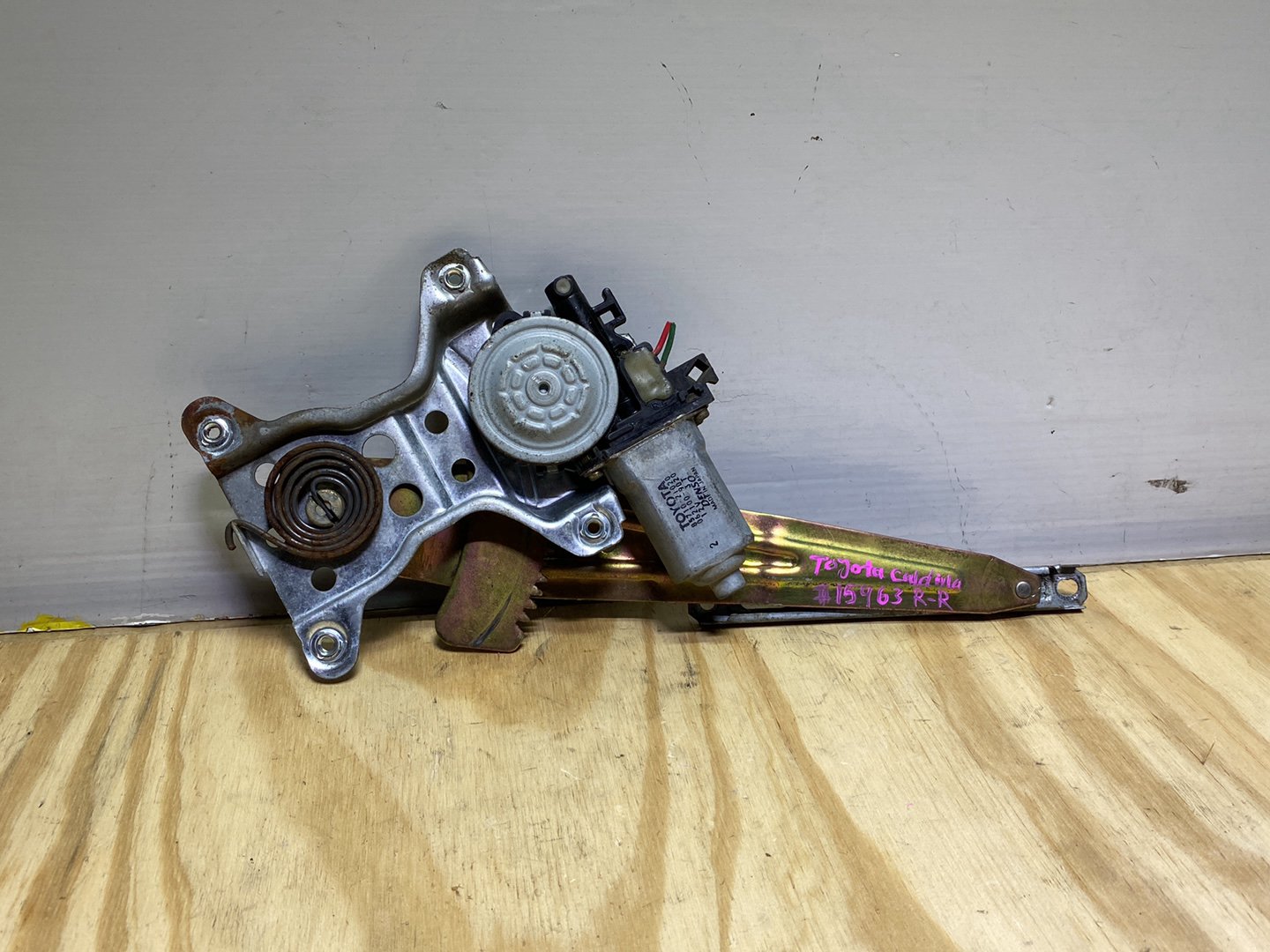 1998 Toyota Caldina ST215 - Right Rear Window Regulator/Motor