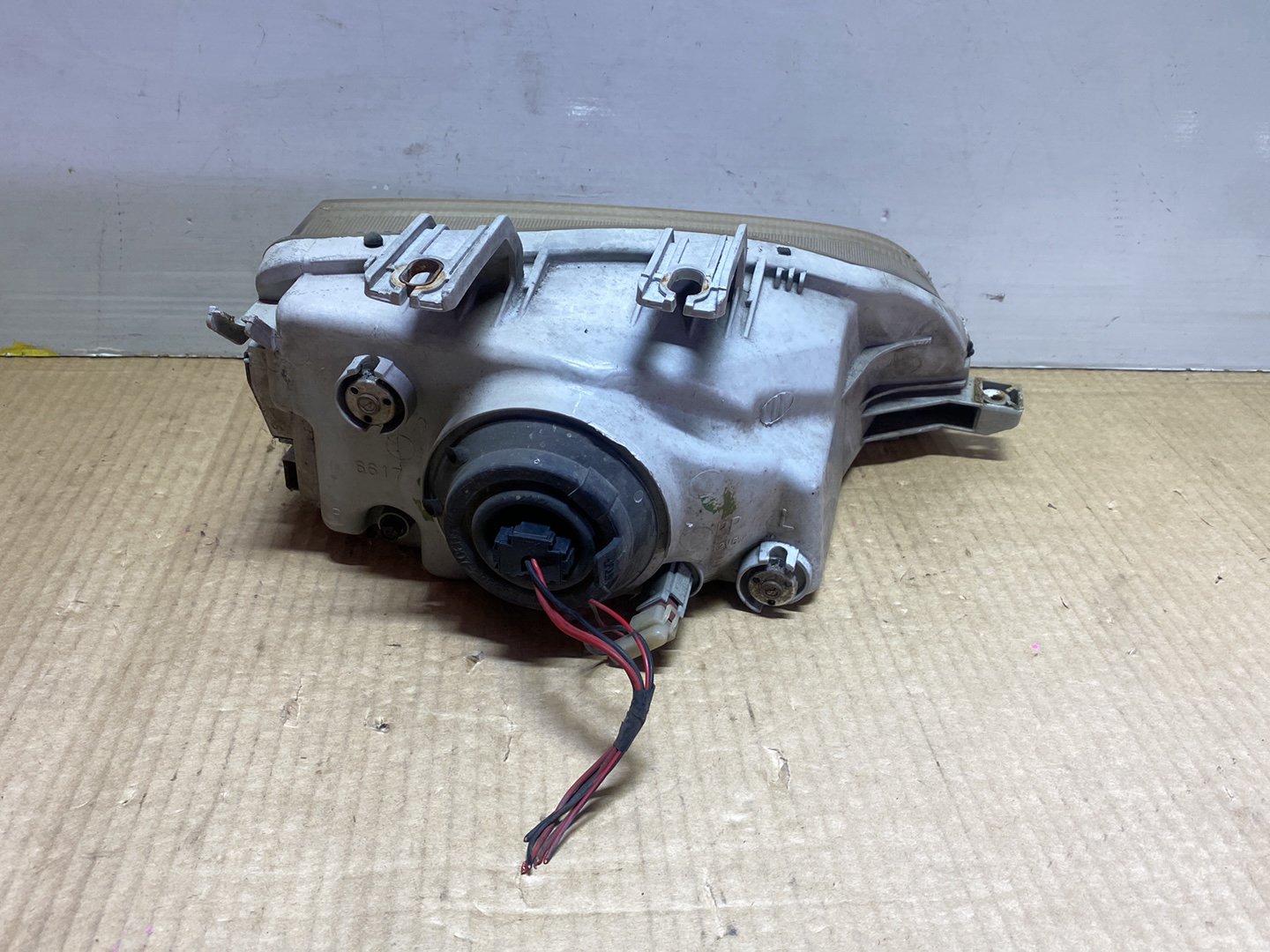 1994 Honda Civic - Left Headlight PN: STANLEY 033-6617