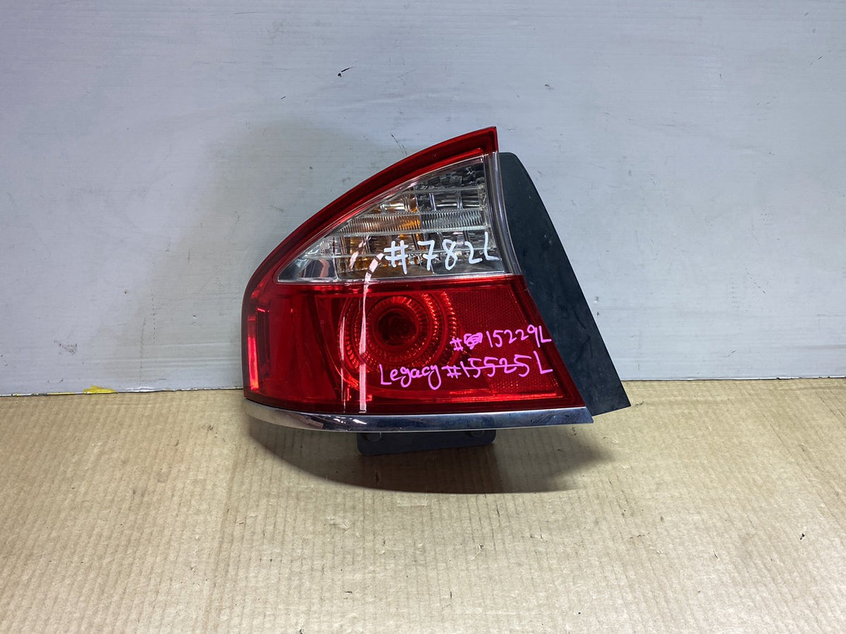 2008 Subaru Legacy BL5 - Left Taillight PN: Koito 220-20960