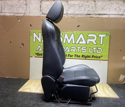 2013 Mazda CX-5 KE2AW - Left Front Seat
