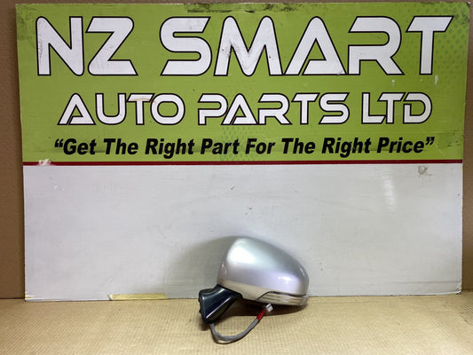 2015 Toyota Prius ZVW30 - Left Door Mirror PN: 7 wires