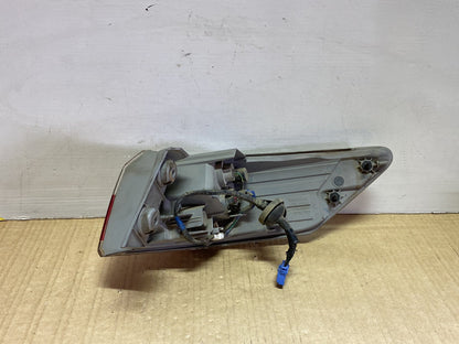 2011 Honda Odyssey - Left Taillight PN: Koito 220-17754