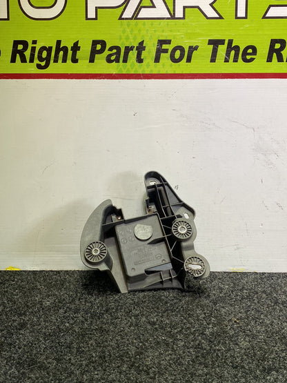 2015 Mazda CX-5 KE2AW - Left Blind Spot Radar Bracket PN: KR23 67 Z41