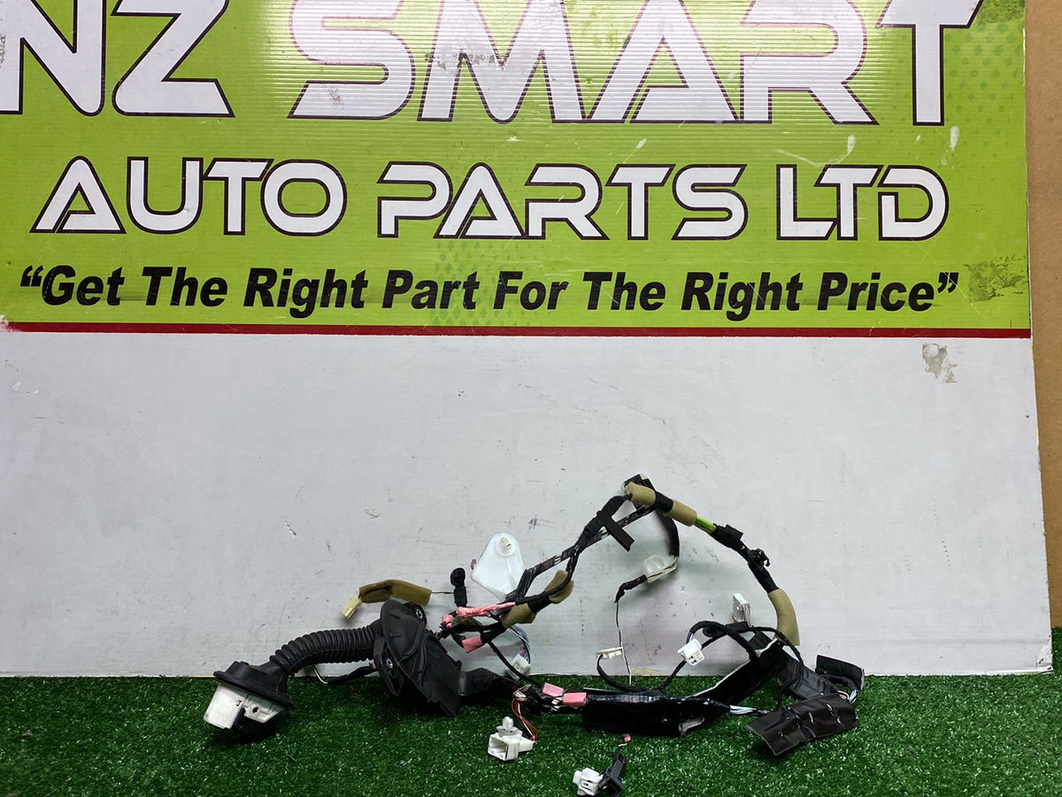 2017 Used Toyota Prius ZVW50 - Right Front door Wiring Harness PN: 8215147581