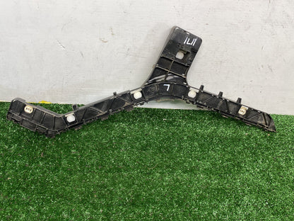 2009 Honda Odyssey RB3 - Left Rear Bumper Retainer PN: