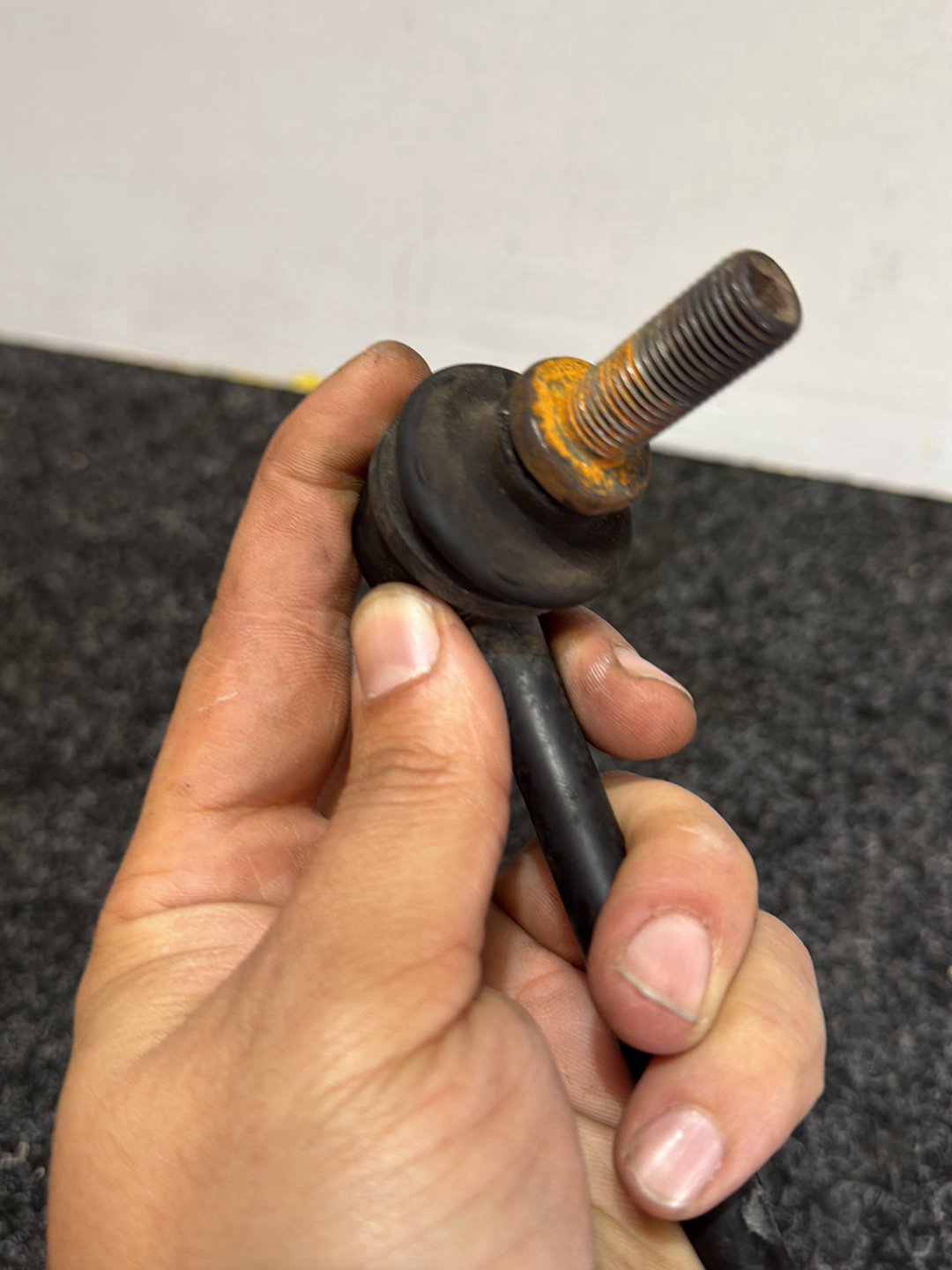 2014 Nissan Serena HFC26- Left Front Sway Bar Link PN: