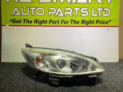 2010 Mazda Premacy - Right Headlight