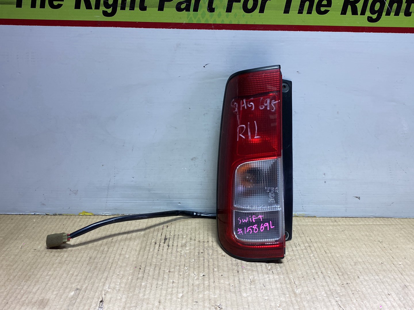 2004 Suzuki Swift HT81S - Left Taillight PN: 35603-74G0
