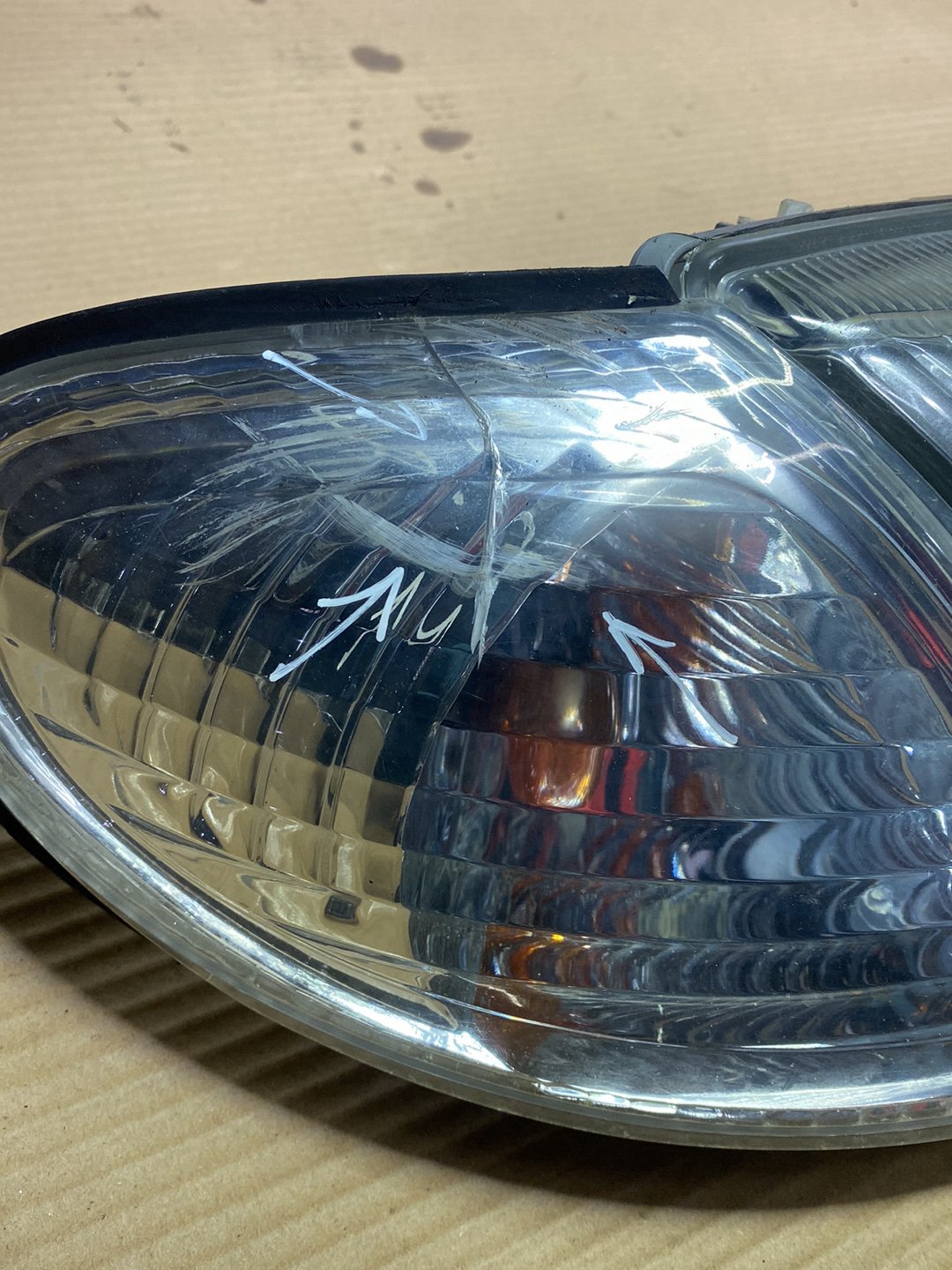 2002 Nissan Bluebird- Right Headlight PN: