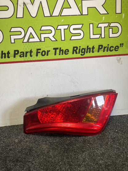 2007 Nissan Murano- Right Taillight