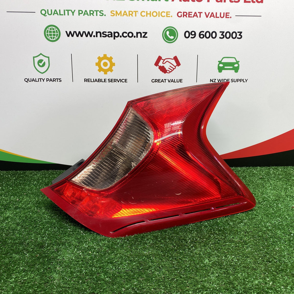 2014 Nissan Note - Left Taillight PN: ICHIKOH D117