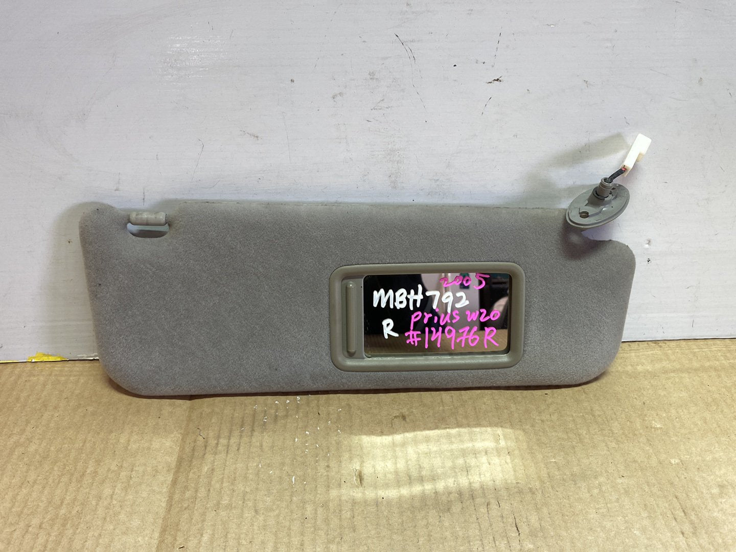 2005 Used Toyota Prius NHW20 - Right Sun Visor