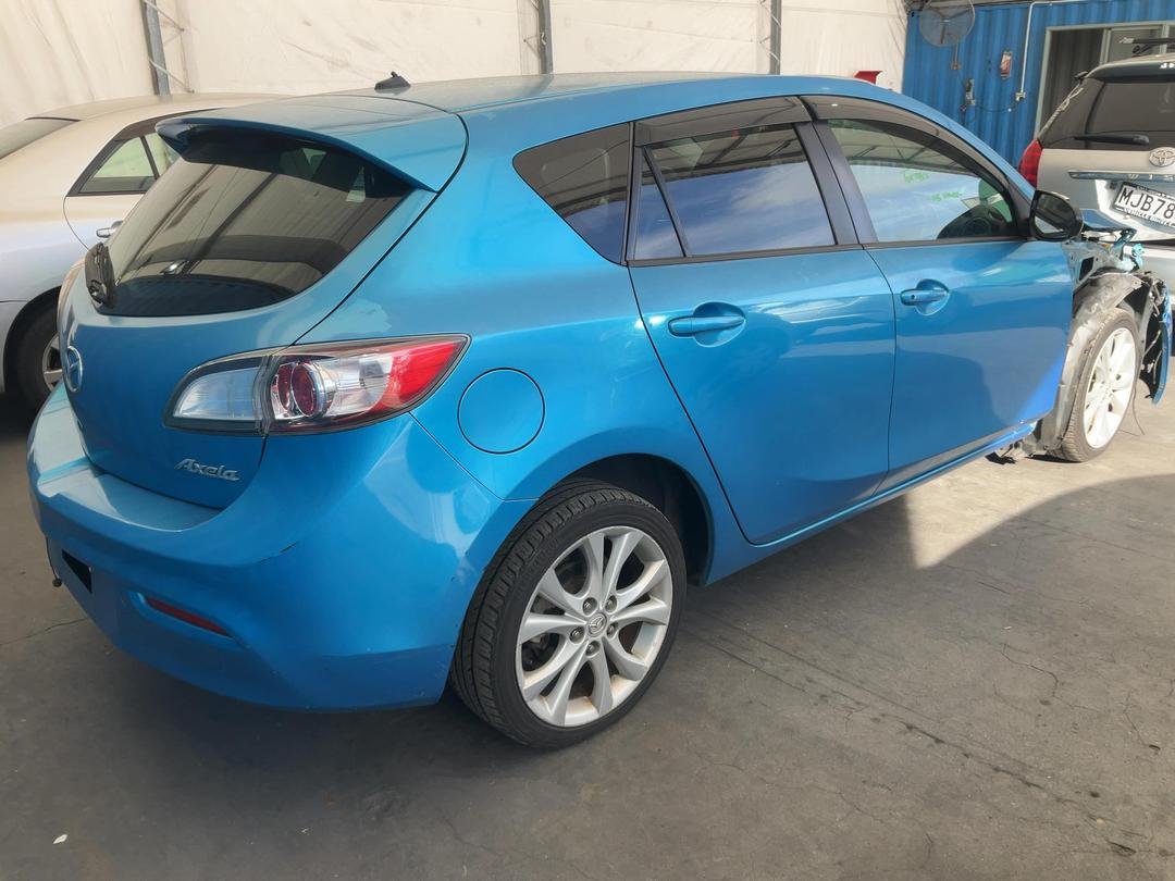 2009 Mazda Axela BL5FW  Dismantling For Parts