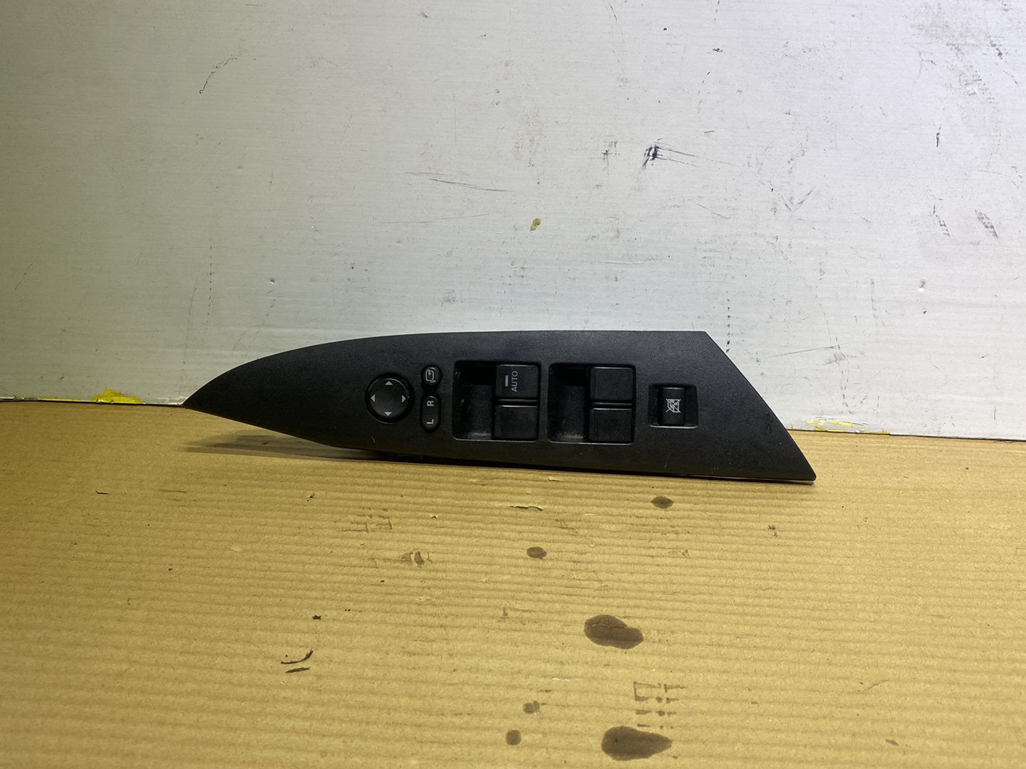 2007 Mazda Demio- Master Power Window Switch PN: