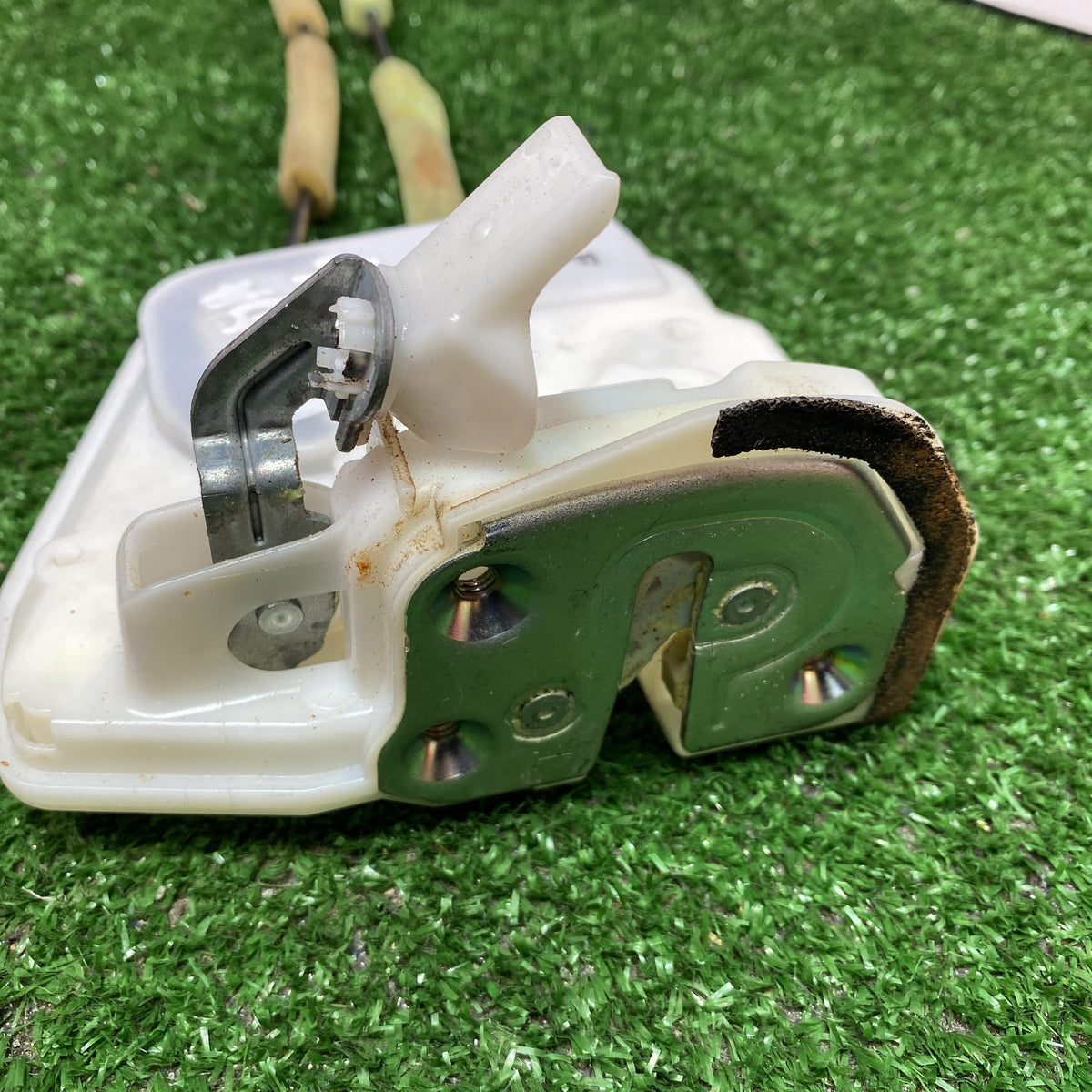 2014 Mazda Mazda6 - Left Rear Door Lock Actuator PN: See photos