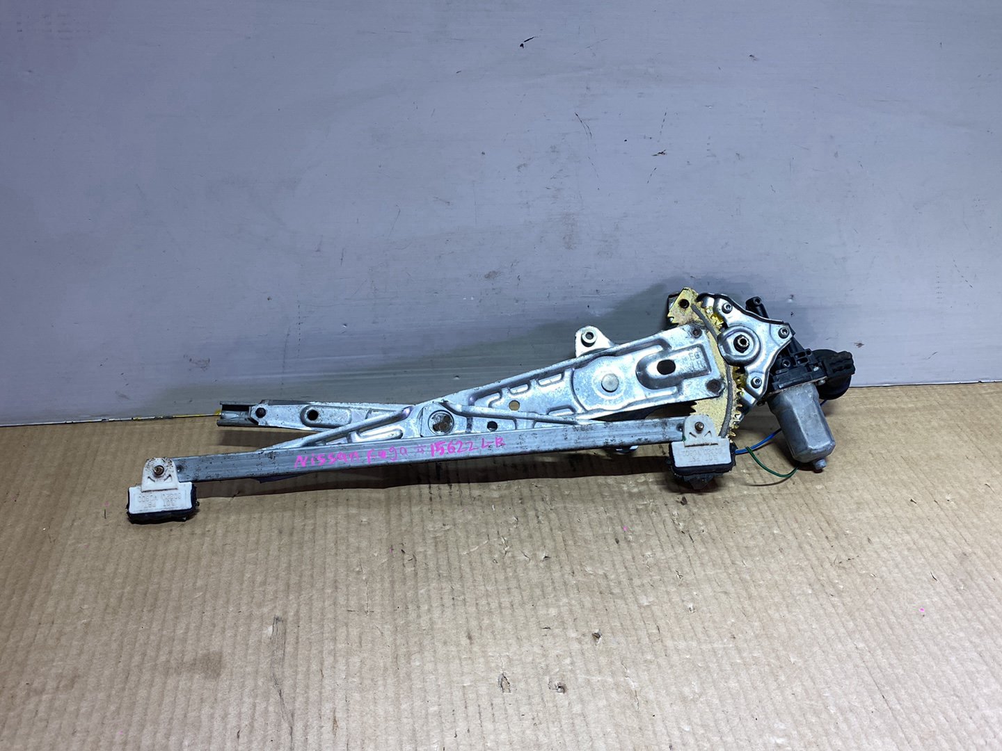 2006 Nissan Fuga Y50 - Left Rear Window Regulator/Motor
