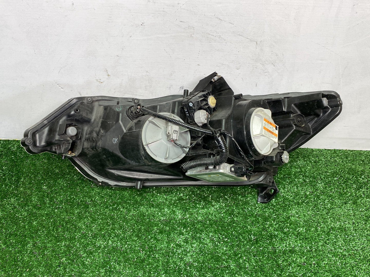 2009 Honda Insight - Right Headlight PN: KIOT 100-22878