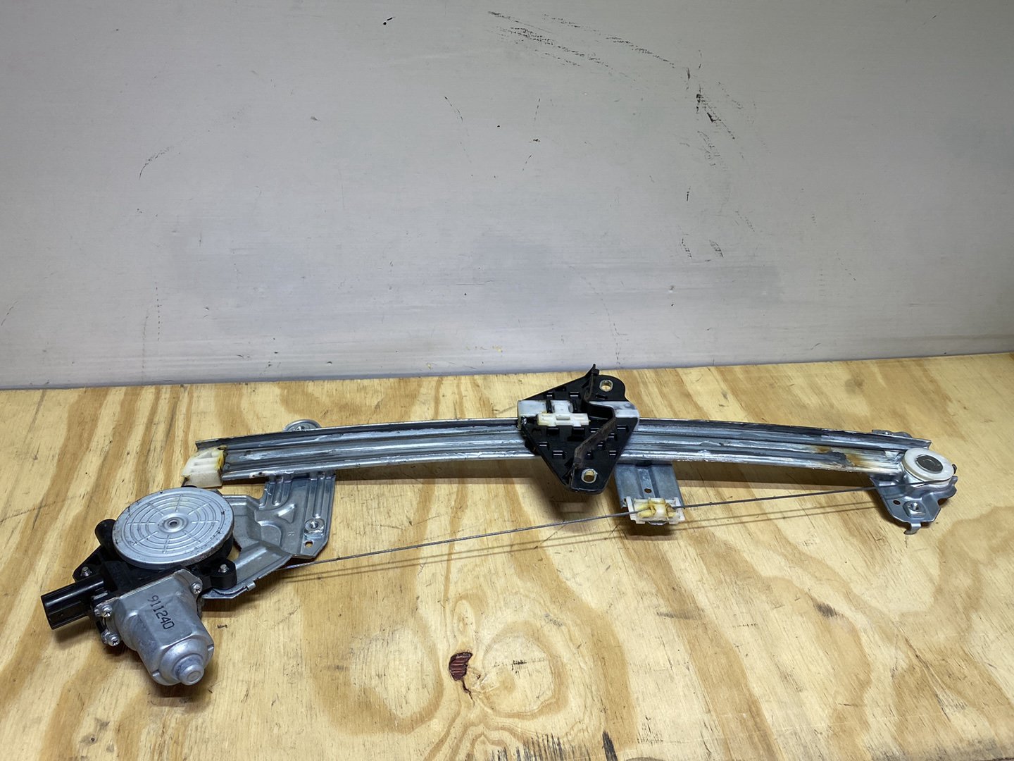 2010 Honda Fit GE6 - Right Front Window Regulator/Motor