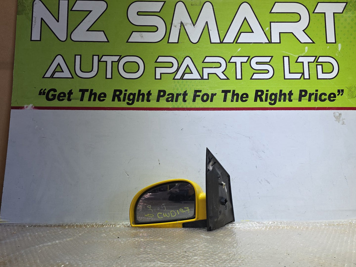 2005 Hyundai Getz - Left Door Mirror PN: 5 pin