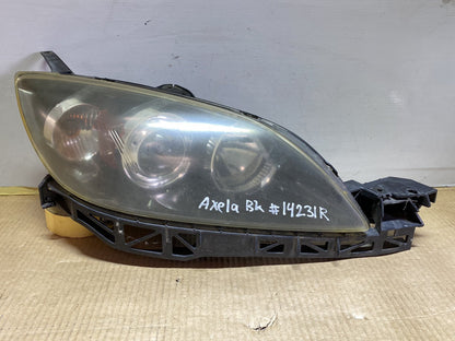 2008 Mazda Axela BK - Right Headlight PN: Auto Adjust/ Hid Type/ Stanley P2952