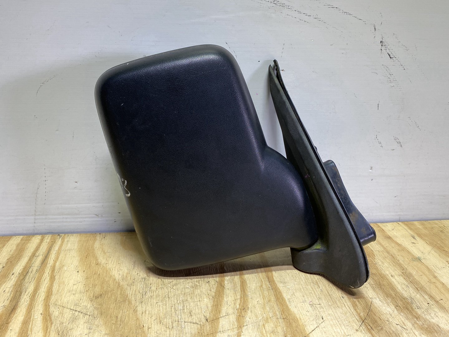 2004 Nissan Caravan VPE25 - Right Door Mirror