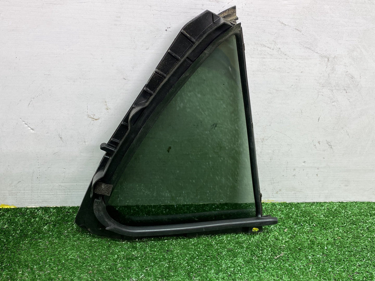 2013 Used Toyota Aqua NHP10 - Right Rear Quarter Door Glass PN: M2808