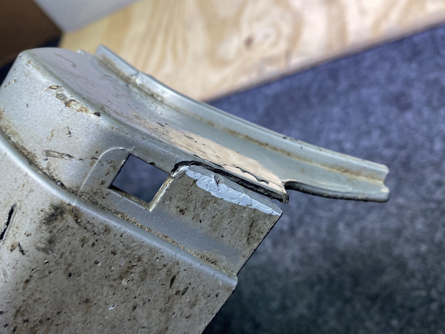 2004 Suzuki Swift HT81S - Left Front Guard Flare