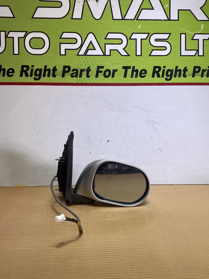 2005 Nissan March- Right Door Mirror PN: 5 wires