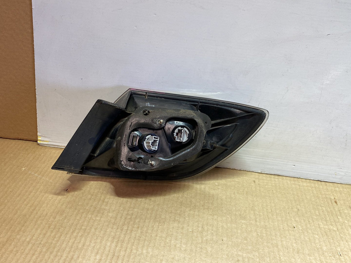 2005 Mazda Axela BK5P - Left Taillight LENS: STANLEY P2912/ PN: BP4L51160D
