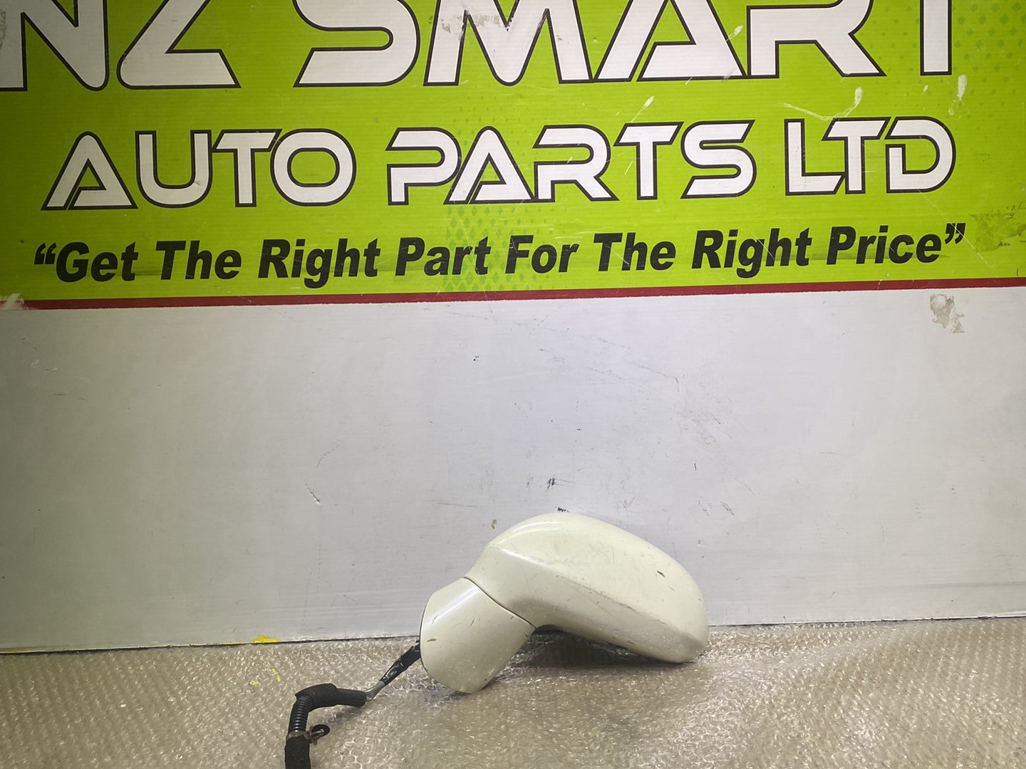 2008 Honda Stream- Left Door Mirror PN: 7 wires