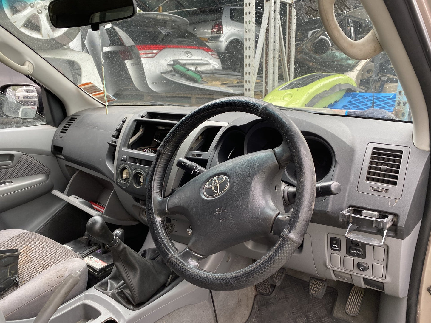 2007 Toyota Hilux SR5 Dismantling For Parts