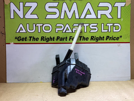 2010 Nissan Murano - Washer Bottle