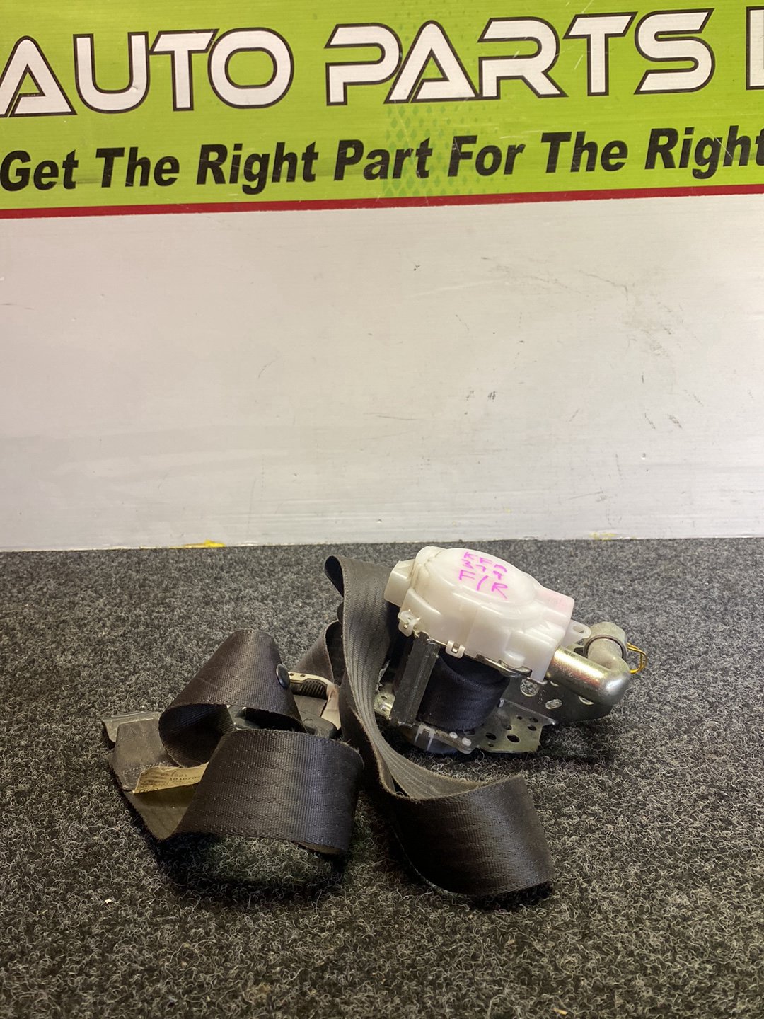 2008 Toyota Corolla - Right Front Seat Belt PN: Model No 7Q7010-P