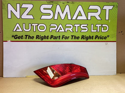 2005 Nissan Murano - Right Taillight PN: Koito 220-63779/ 26550CB025