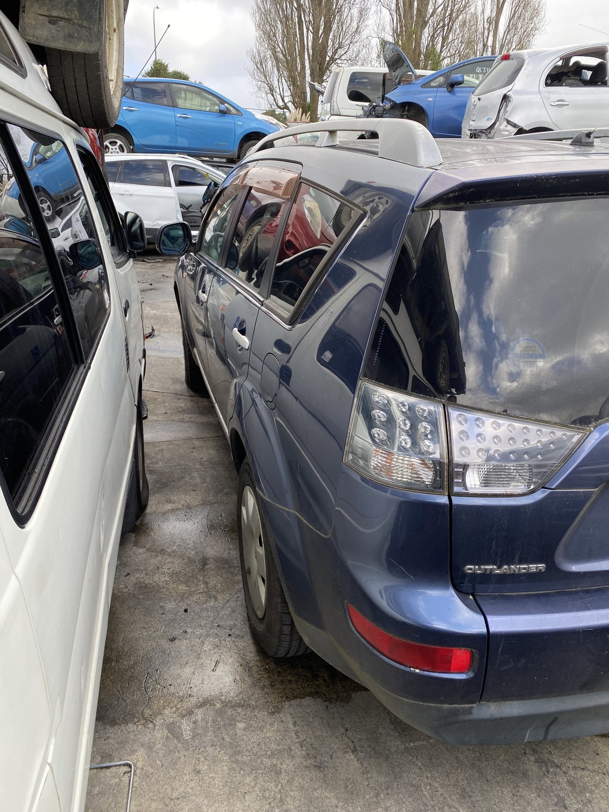 2005 Mitsubishi Outlander CW5W Dismantling For Parts