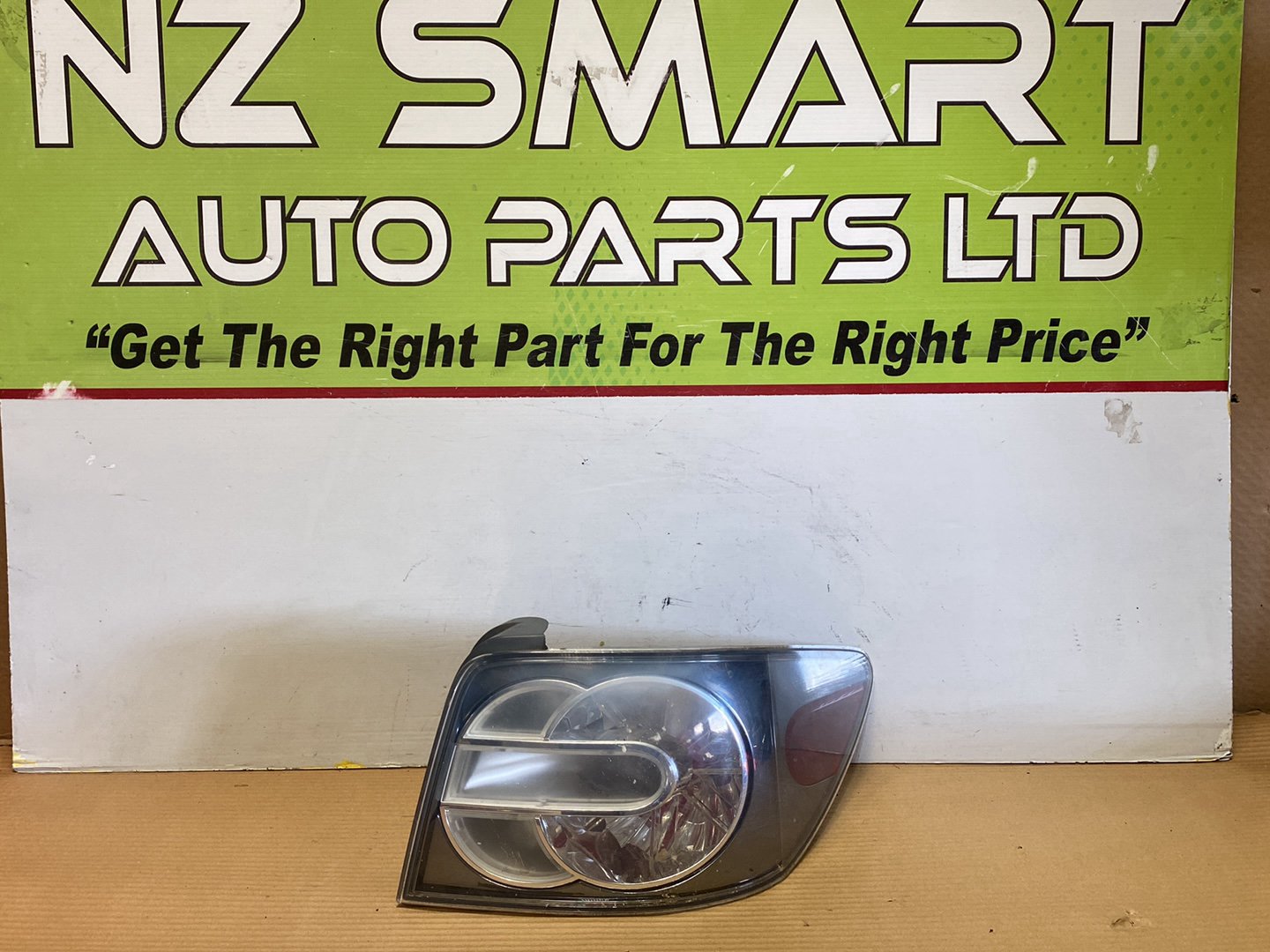 2008 Mazda CX-7- Right Taillight PN: