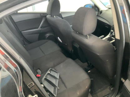 2011 Mazda Mazda3 JM0BL10F100223268  Dismantling For Parts