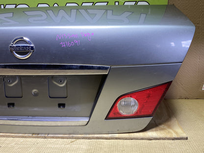 2007 Nissan Fuga - Bootlid