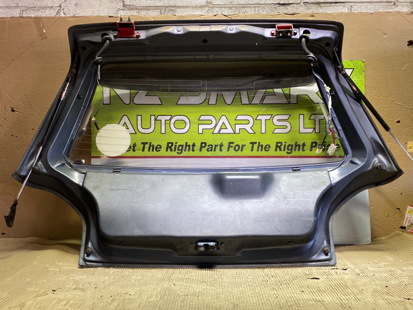 1993 Nissan Pulsar- Tailgate PN: see photos- complete