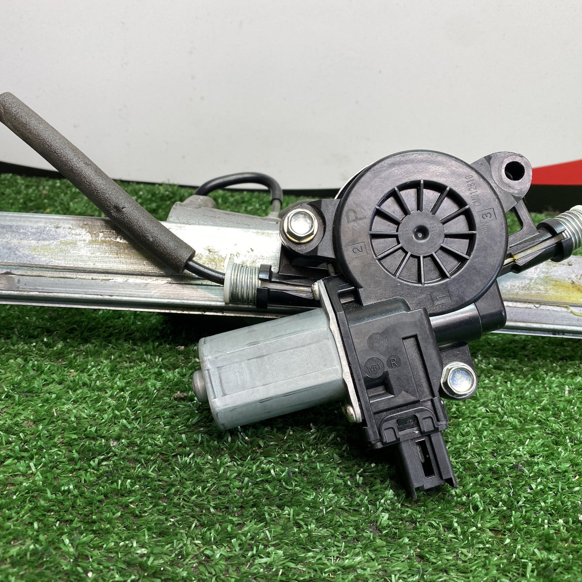 2016 Mazda Axela BM5FP - Right Front Window Regulator/Motor