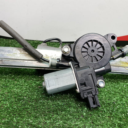 2016 Mazda Axela BM5FP - Right Front Window Regulator/Motor